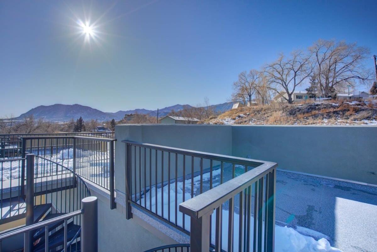 4BD Home w Rooftop Patio Fire Pit&Mountain Views Colorado Springs Esterno foto