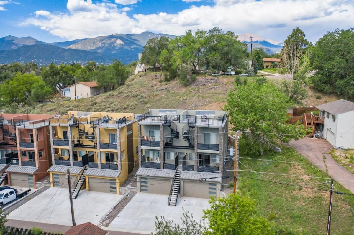 4BD Home w Rooftop Patio Fire Pit&Mountain Views Colorado Springs Esterno foto