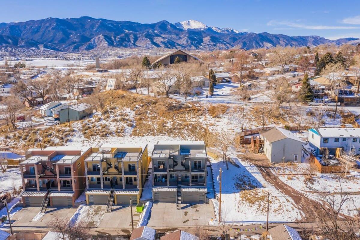 4BD Home w Rooftop Patio Fire Pit&Mountain Views Colorado Springs Esterno foto